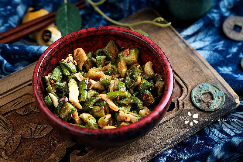 新年餐桌必备青口小菜～爽脆萝卜干图片素材