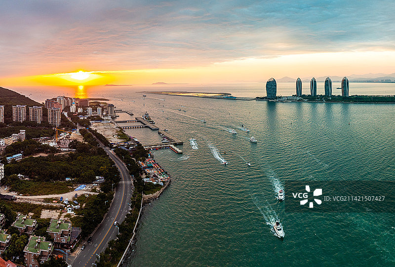 航拍海南三亚游艇队图片素材