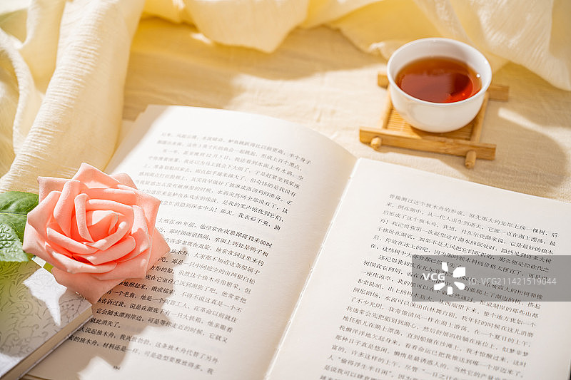 闲暇之余的一杯普洱茶暖茶下午茶图片素材