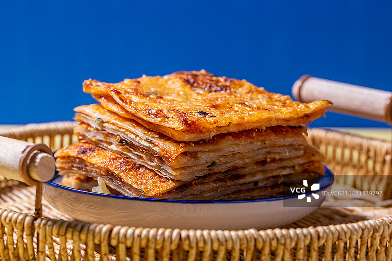 中式酱香饼千层饼图片素材