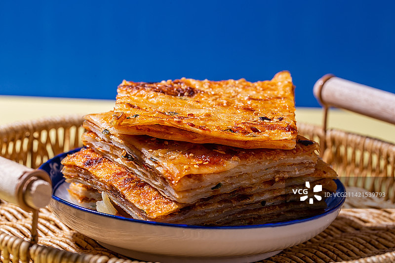 中式酱香饼千层饼图片素材