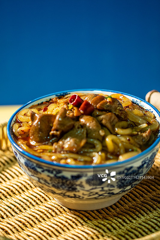 重庆肥肠酸辣粉图片素材