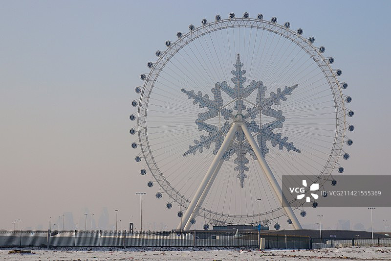 哈尔滨冰雪大世界摩天轮图片素材