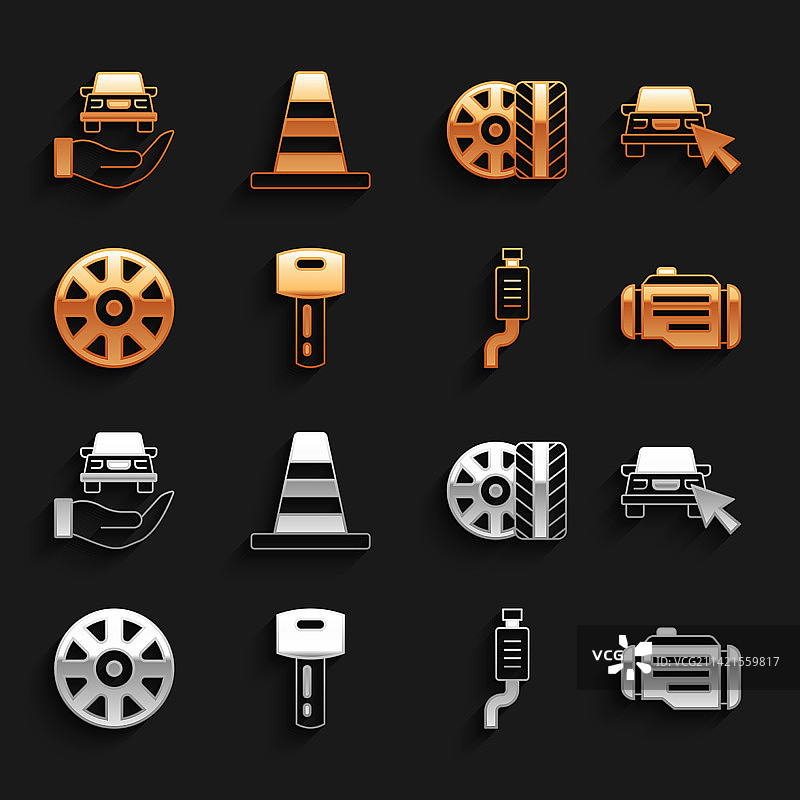 带遥控器的汽车钥匙与在线汽车共享检查图片素材