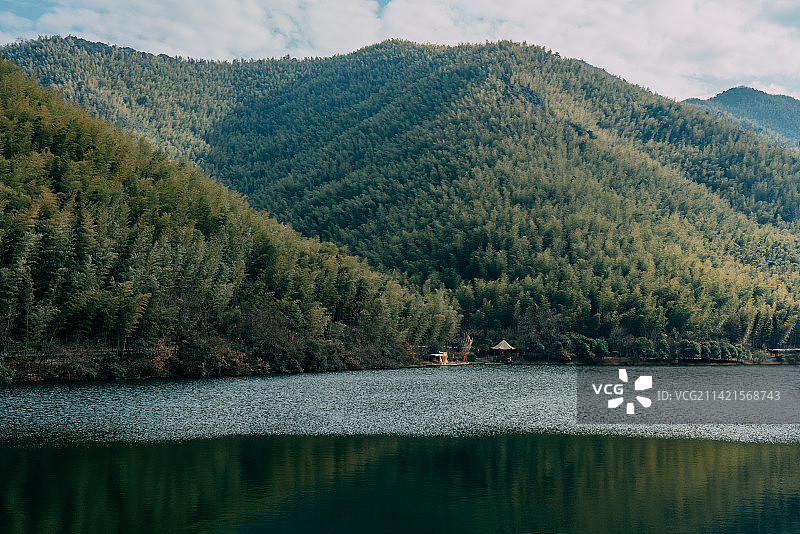 南山竹海静湖图片素材