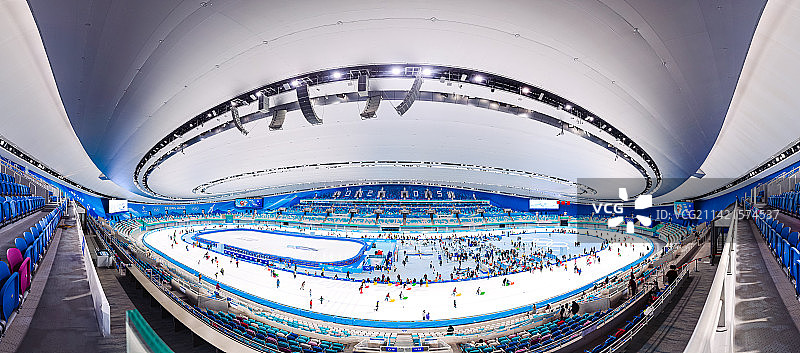 国家速滑馆冰丝带冰场室内全景照片-全景图片素材