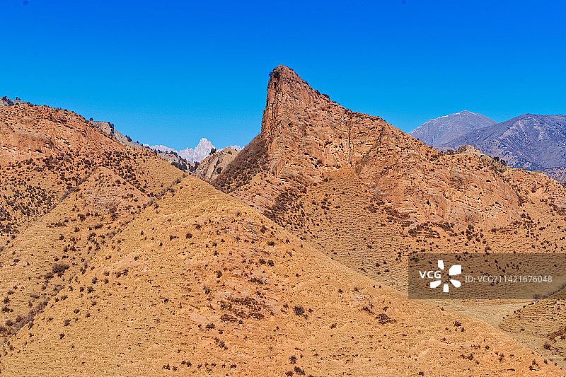 冬季甘肃天祝祁连山马牙雪山自然风光图片素材