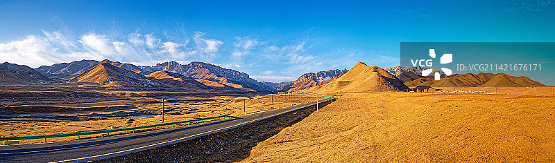 冬季甘肃天祝祁连山马牙雪山宽幅自然风光图片素材