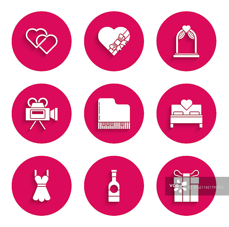 三角钢琴、香槟、礼品盒套装图片素材