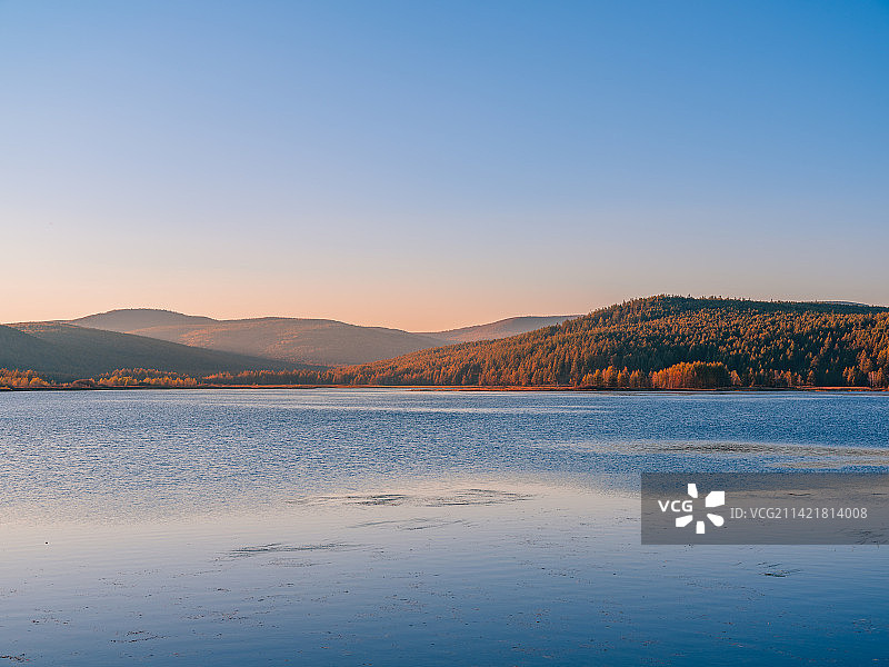 内蒙古兴安盟阿尔山森林公园杜鹃湖日落自然风光图片素材