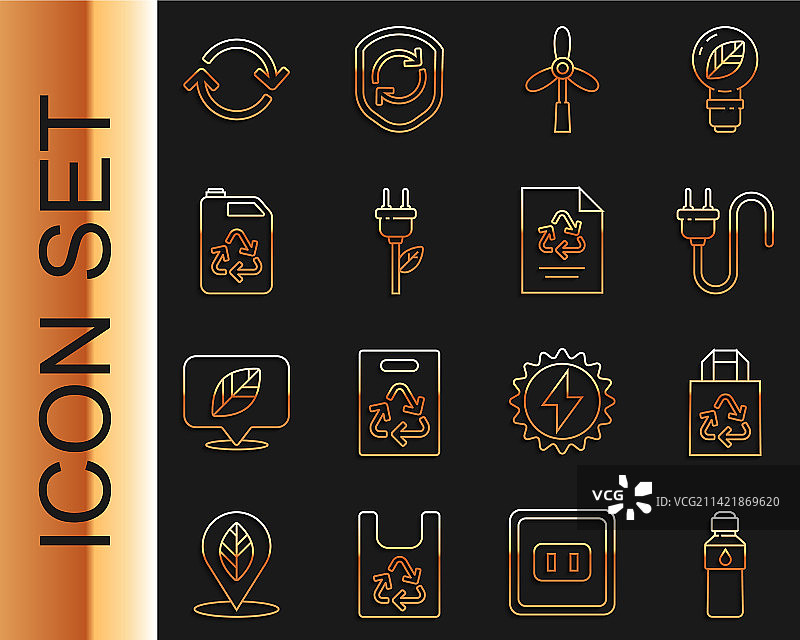 水瓶与可回收纸袋组合图片素材