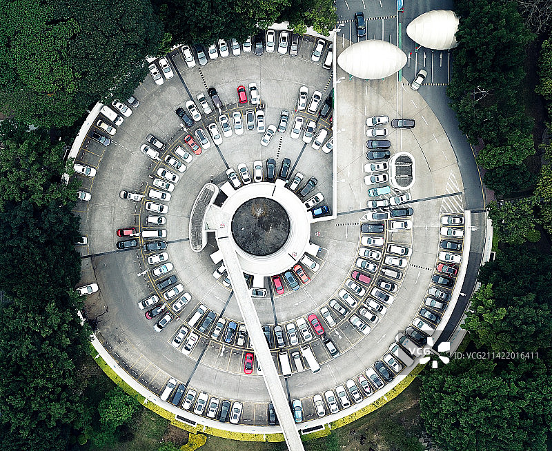 圆形停车场️……图片素材