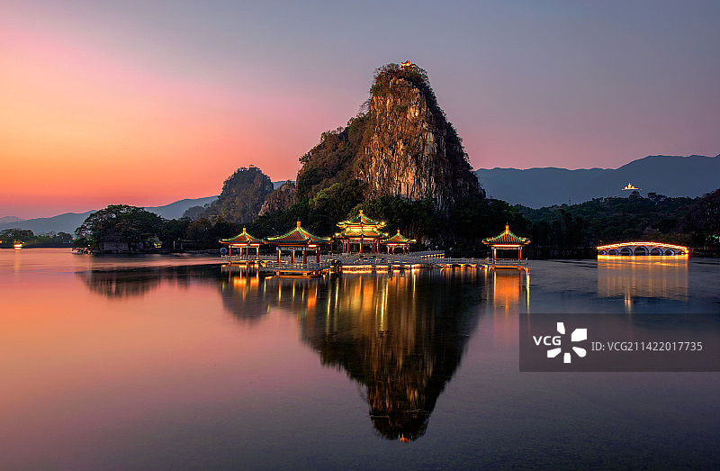 星湖暮色……图片素材