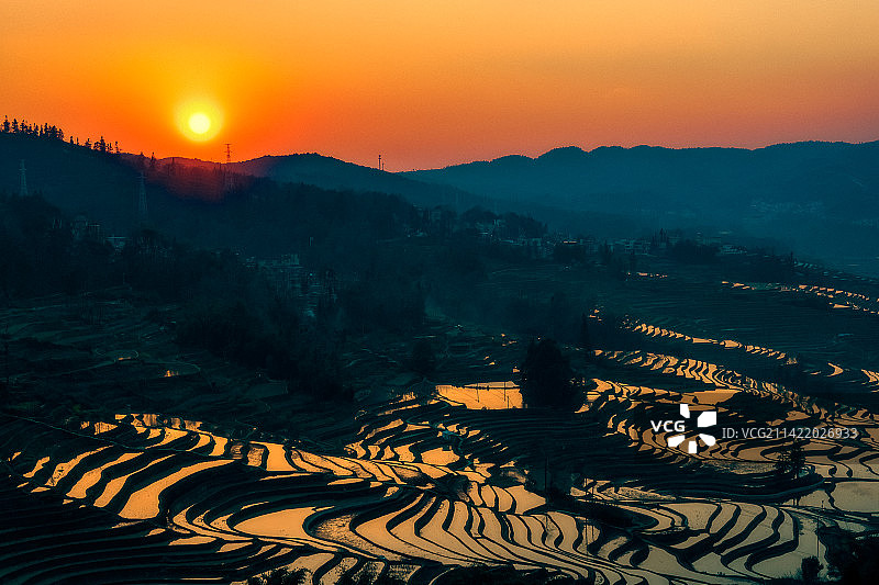 元阳梯田与日落图片素材