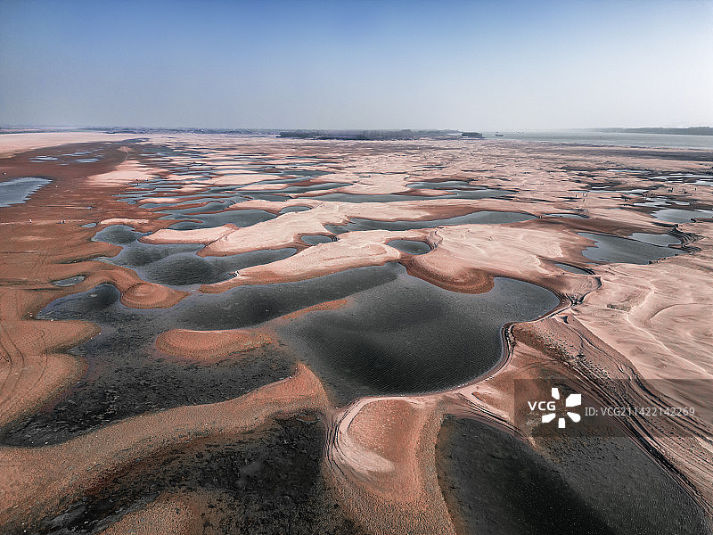 湖北武穴长江段枯水期航拍风光图片素材