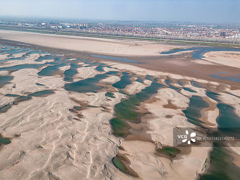 湖北武穴长江段枯水期航拍风光图片素材