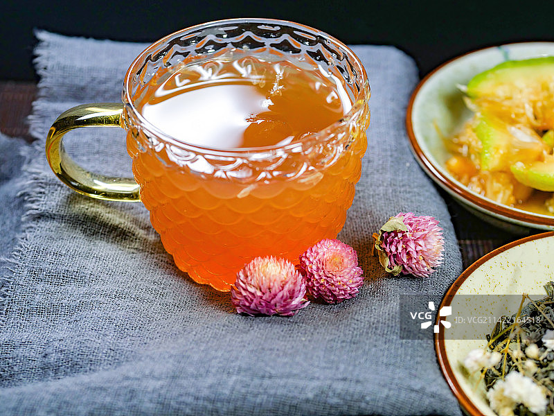 蜂蜜柠檬汁绿茶手工现做冲调健康饮品加入橘子汁百香果冰糖调配萃取纯植物绿色养生果茶饮料夏日消暑提神佳品图片素材