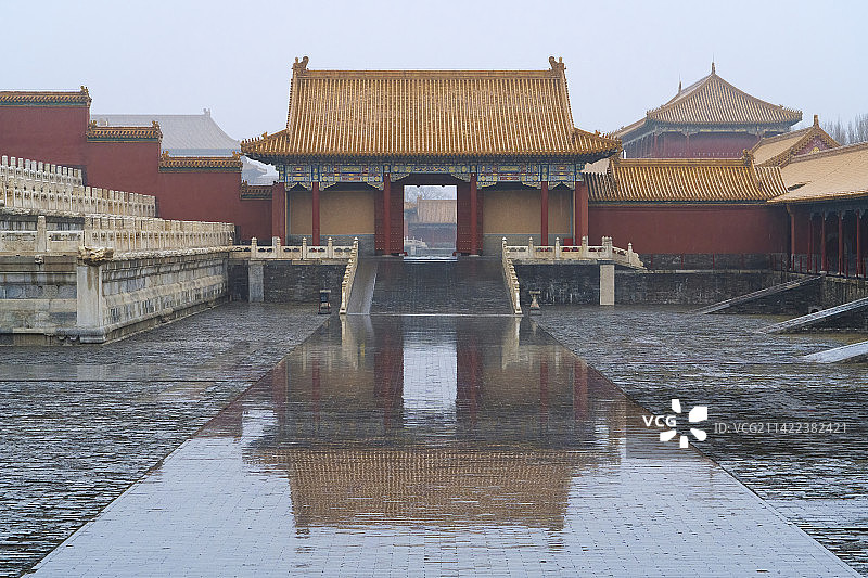 雨中的故宫图片素材