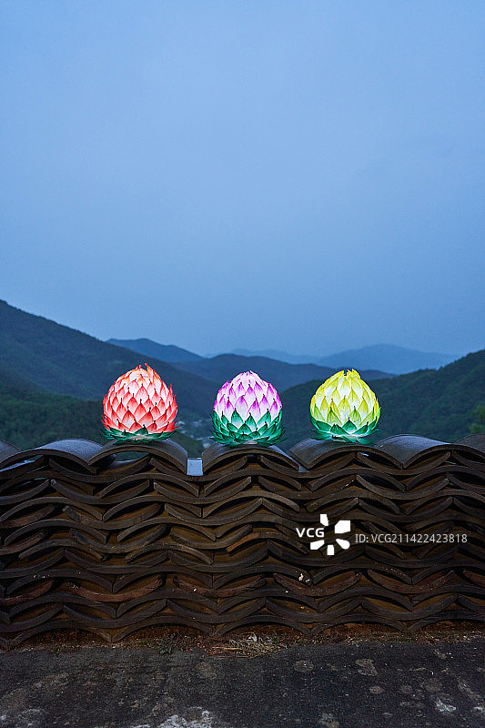 韩国，传统文化，佛教，佛教文化，寺庙住宿，莲花灯图片素材