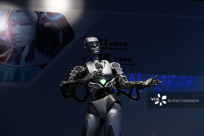 中国科学技术馆会模仿人类动作的智能机器人图片素材