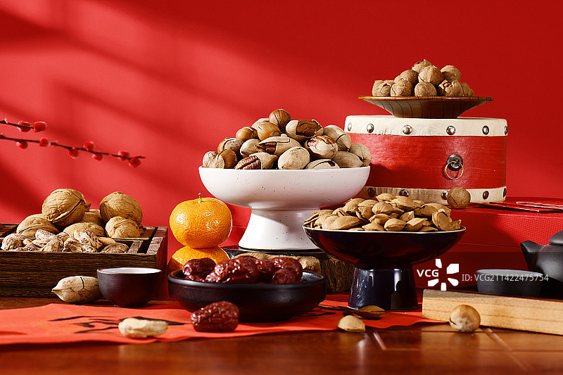 春节食品 丰富的坚果图片素材