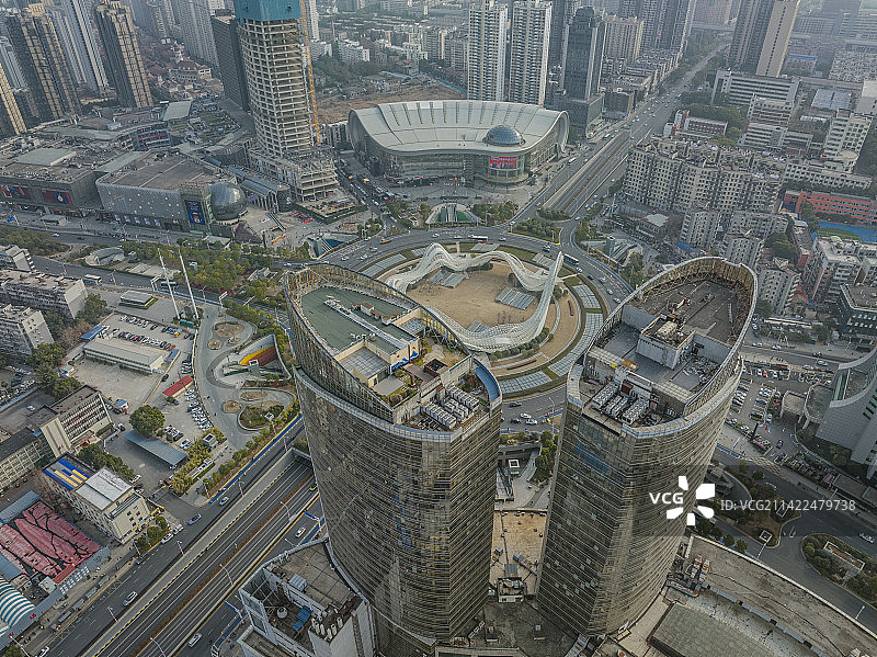 航拍白天武汉光谷国际广场图片素材