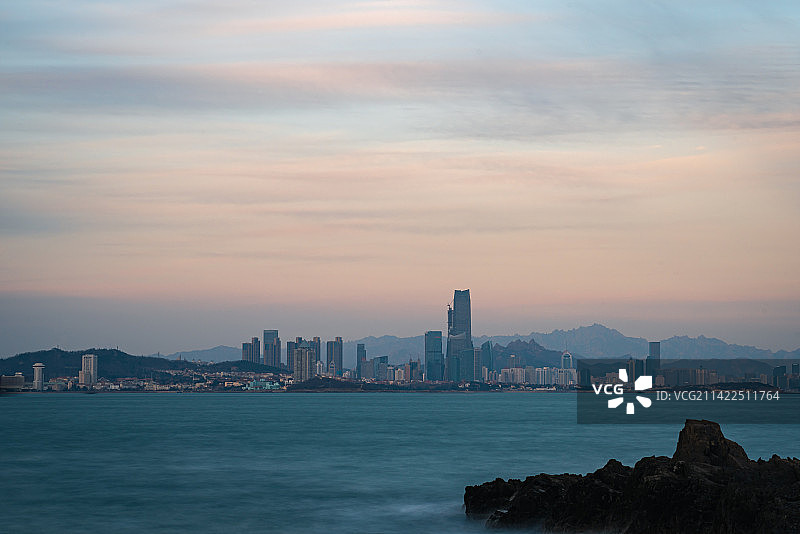 青岛海滨高楼群风光图片素材