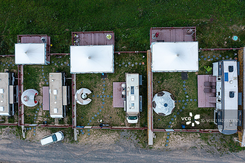 乌鲁木齐天山大峡谷 附近 房车营地图片素材