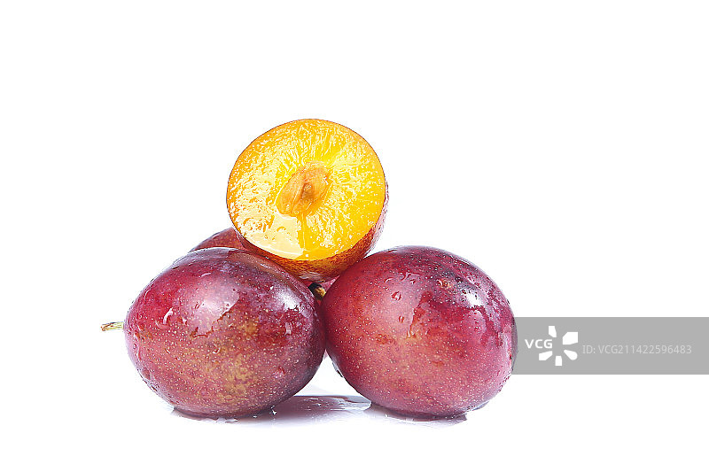 白底上的澳洲西梅图片素材