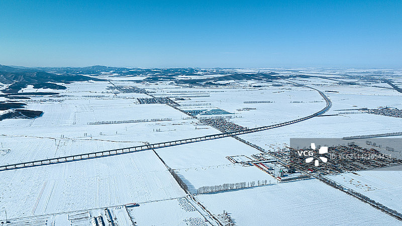 高寒高铁图片素材