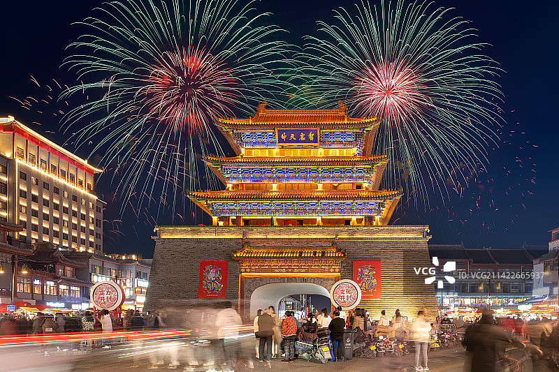 中国河南开封鼓楼广场夜景图片素材