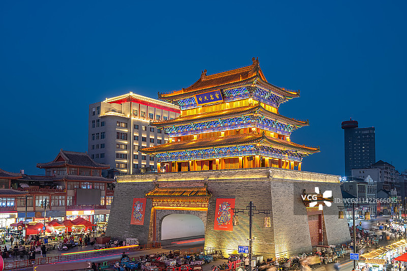 中国河南开封鼓楼广场夜景图片素材