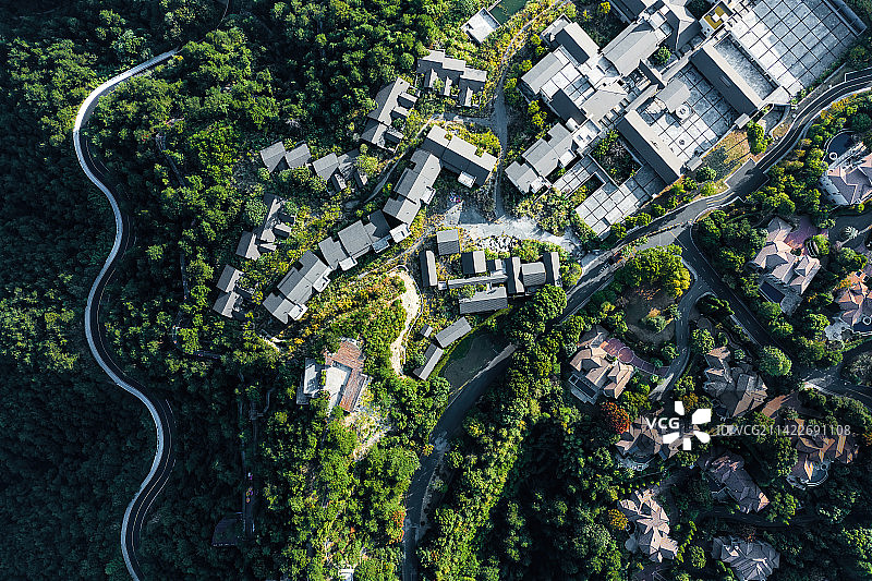 航拍杭州天屿山景区的中国风建筑群图片素材