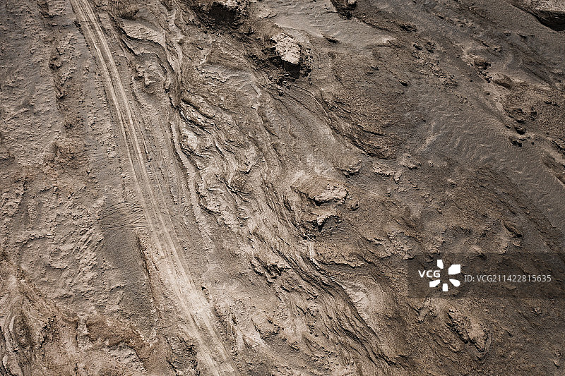 戈壁泥土路图片素材