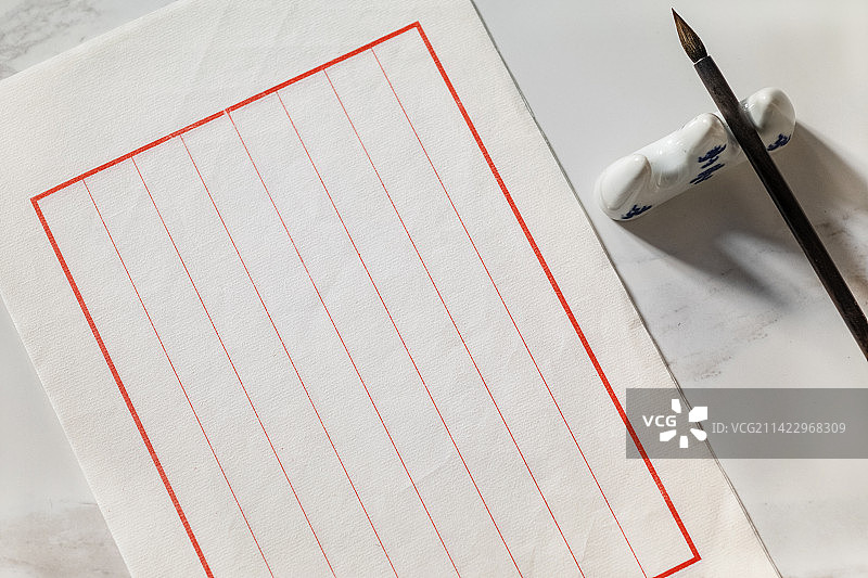 中国传统信笺和毛笔图片素材