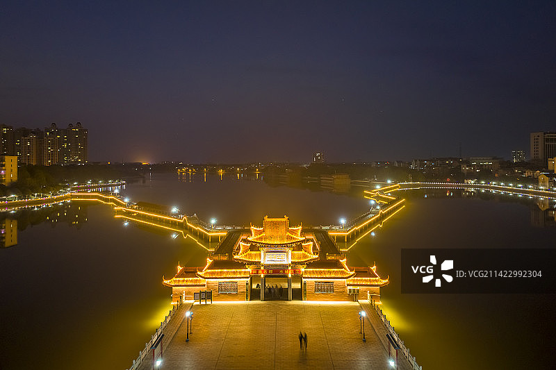 琼湖公园夜色图片素材