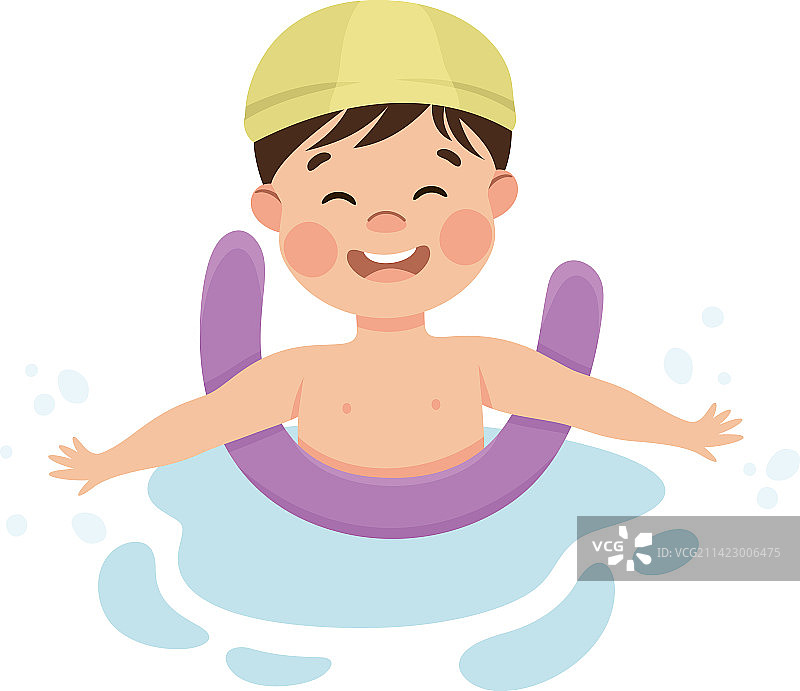 戴着泳帽在泳池里戏水的快乐男孩图片素材