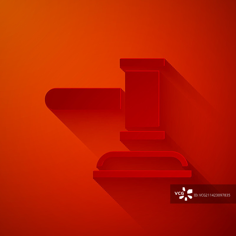 红色背景上的法官木槌剪纸图标图片素材