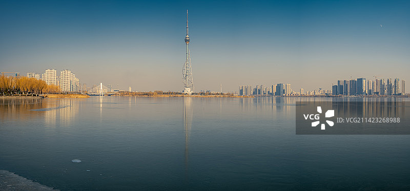 临沂沂河电视塔冬季风光图片素材