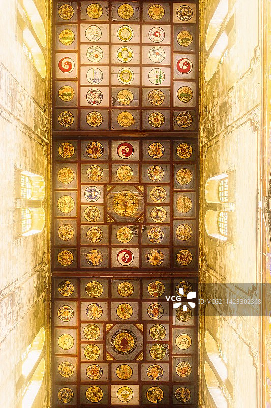 云南迪庆德钦茨中天主教堂图片素材