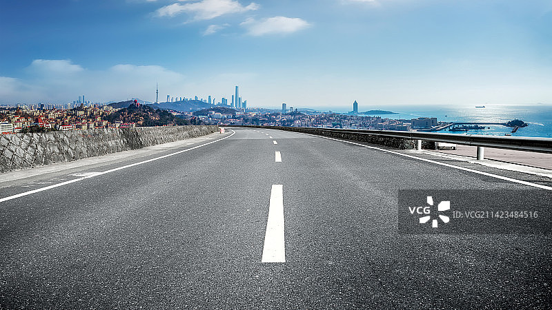 高速公路和金融区建筑图片素材