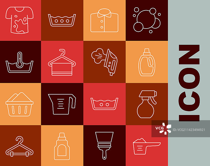 洗衣粉喷雾瓶和水图片素材