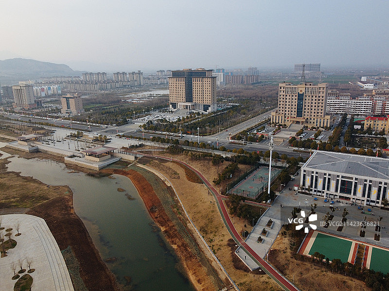 确山县 未来大道 水韵太极湾 中原大道 确山体育馆 航拍图片素材