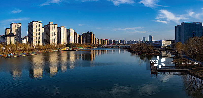 河南 郑州 郑东新区 如意湖 水系 城市风光与城市天际线图片素材