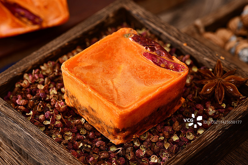 诱人的麻辣火锅底料图片素材