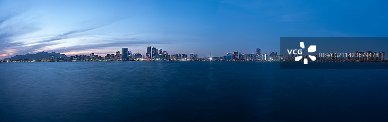 山东青岛黄岛城市天际线图片素材