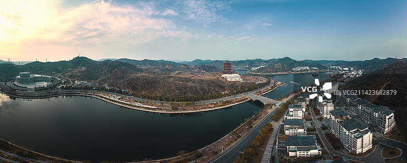 湖北武当山太极湖图片素材