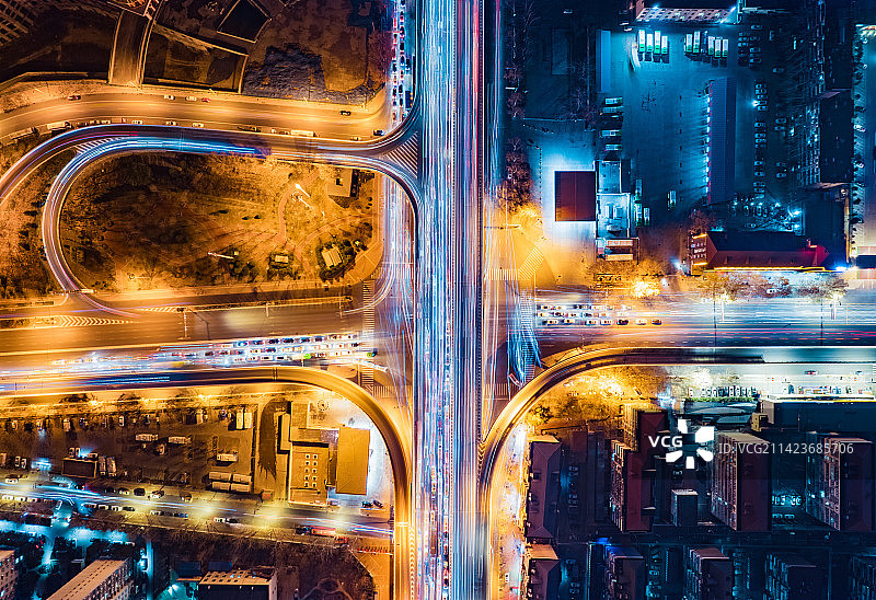 中国河北石家庄城市立交桥夜景车轨航拍图片素材