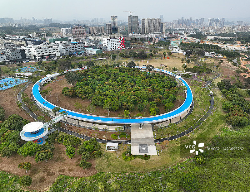广东省深圳市光明区明湖城市公园航拍图片素材