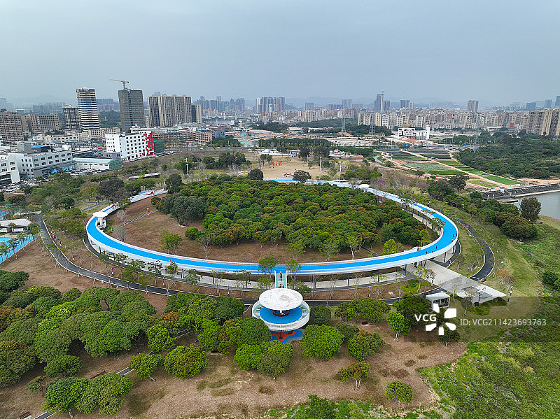 广东省深圳市光明区明湖城市公园航拍图片素材